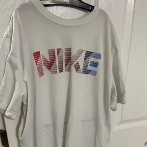 Nike T-shirt